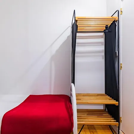 Apartment 2br At Chiado Historical Heart Of
