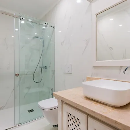 2br At Chiado Historical Heart Of Apartment